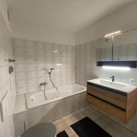 - Gaestewohnung In 아파트 *